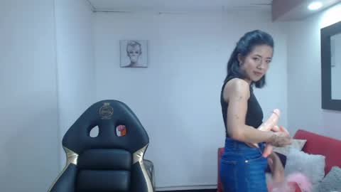 lynn_turner_ online show from 04/13/26, 07:41