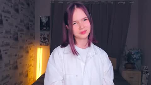 Cozy Lynns room online show from 11/27/25, 08:16