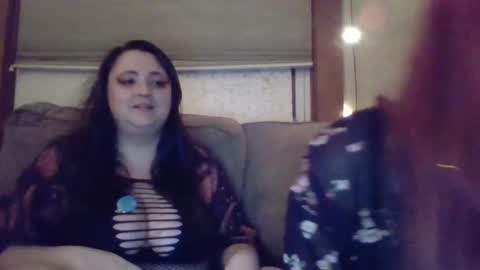 Snapshot of lynnkitten69000 chatting on 01/12/25, 12:18 Lynn online show from 01/12/25, 12:18