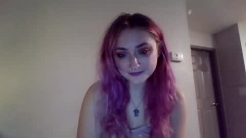 Lynn  online show from 01/18/26, 01:42