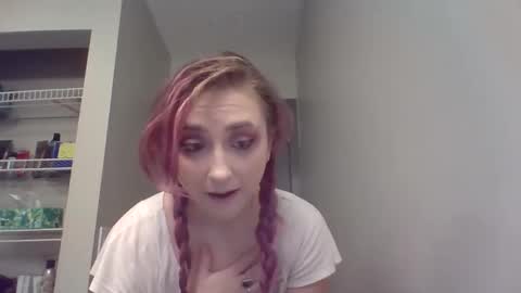 Lynn  online show from 01/31/26, 07:34