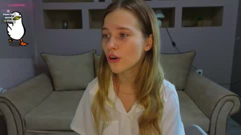 Lynn online show from 11/03/25, 03:13