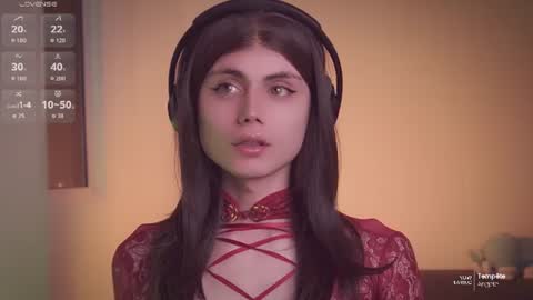 Lyodass online show from 06/25/26, 02:11