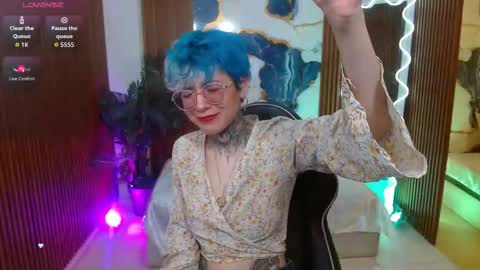 lyra_tay online show from 02/25/26, 07:12