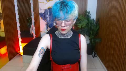 lyra_tay online show from 04/04/26, 07:00