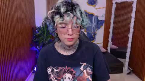 lyra_tay online show from 07/14/26, 08:25