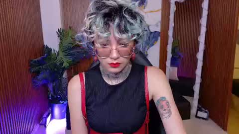 lyra_tay online show from 07/18/26, 07:06