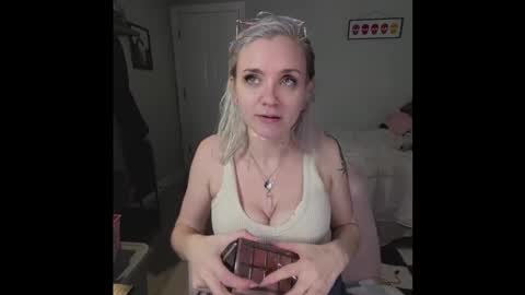 Lyra Greene online show from 01/18/26, 07:12