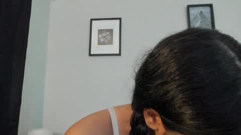 Snapshot of lyriadiamond chatting on 12/02/25, 02:28 Lyriadiamond online show from 12/02/25, 02:28