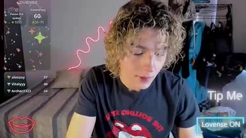 Lyric online show from 11/07/25, 09:37