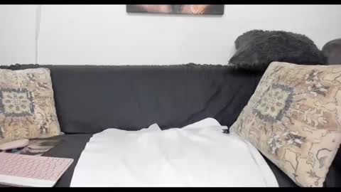 Lisa online show from 02/10/25, 08:42