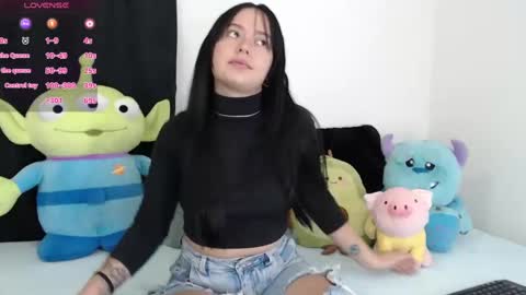 Snapshot of lyshana chatting on 02/25/25, 10:37 lyshana online show from 02/25/25, 10:37