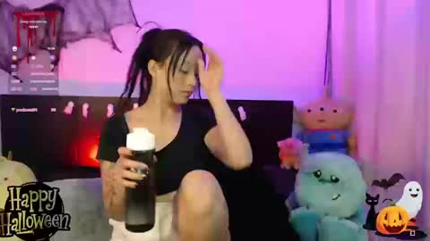 Snapshot of lyshana chatting on 10/20/25, 06:41 lyshana online show from 10/20/25, 06:41