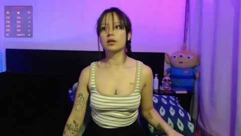 Snapshot of lyshana chatting on 11/12/25, 10:04 lyshana online show from 11/12/25, 10:04