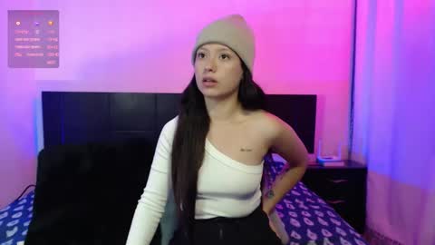 Snapshot of lyshana chatting on 12/04/25, 10:13 lyshana online show from 12/04/25, 10:13