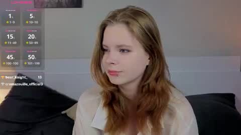 Julie online show from 07/10/26, 07:49