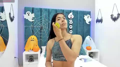 Snapshot of lyxi_ chatting on 10/12/25, 11:31 Lyxi online show from 10/12/25, 11:31