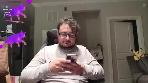 Snapshot of lyxx_2 chatting on 10/28/25, 01:31 lyxx_2 online show from 10/28/25, 01:31