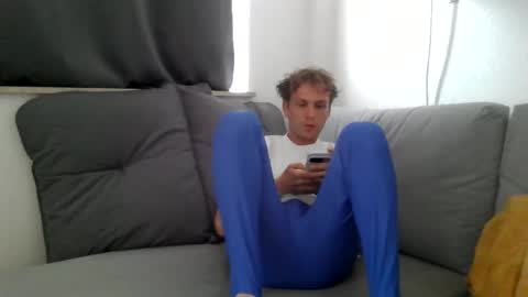 lzpboy online show from 06/01/26, 03:58