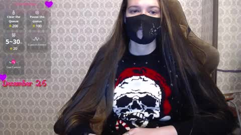 Snapshot of m00n8kiki chatting on 12/26/24, 05:04 Ksu online show from 12/26/24, 05:04
