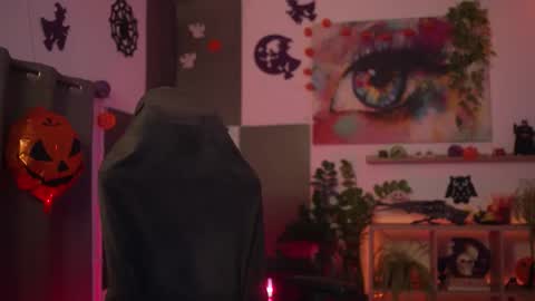 Snapshot of m1agarand chatting on 10/29/25, 10:11 M1A Dddy online show from 10/29/25, 10:11