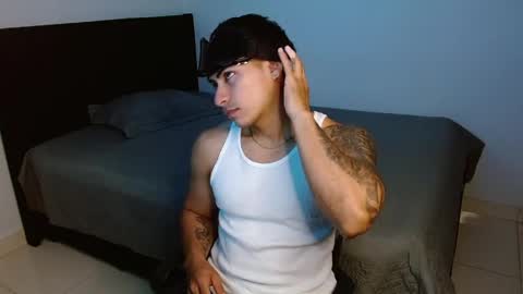 Snapshot of m1chaelx_ chatting on 04/02/26, 11:46 MICHAEL online show from 04/02/26, 11:46