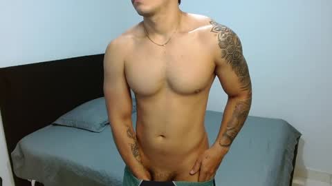 Snapshot of m1chaelx_ chatting on 04/04/26, 03:53 MICHAEL online show from 04/04/26, 03:53