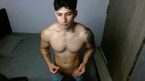 Snapshot of m1chaelx_ chatting on 04/14/26, 04:40 MICHAEL online show from 04/14/26, 04:40