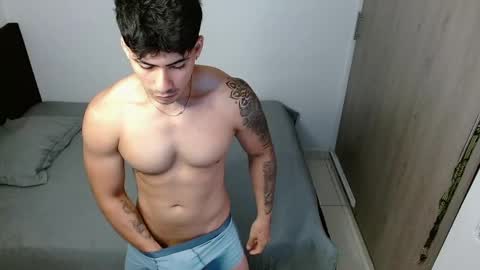 Snapshot of m1chaelx_ chatting on 04/14/26, 04:46 MICHAEL online show from 04/14/26, 04:46