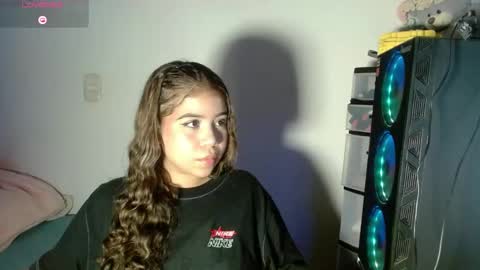 mila online show from 05/07/26, 04:07