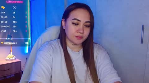 Snapshot of m33li chatting on 12/17/24, 04:00 Meli online show from 12/17/24, 04:00
