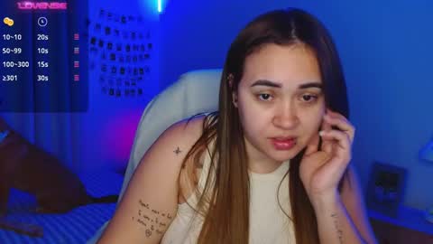 Snapshot of m33li chatting on 01/25/25, 03:30 Meli online show from 01/25/25, 03:30