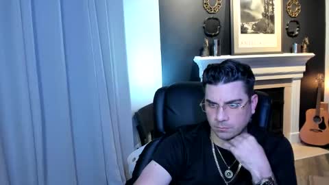 Snapshot of m4ck764561 chatting on 09/15/25, 03:17 m4ck online show from 09/15/25, 03:17