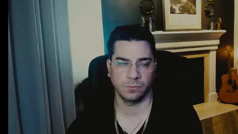 Snapshot of m4ck764561 chatting on 09/16/25, 09:43 m4ck online show from 09/16/25, 09:43