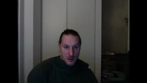 Snapshot of m4rduk81 chatting on 02/15/25, 06:01 m4rduk online show from 02/15/25, 06:01