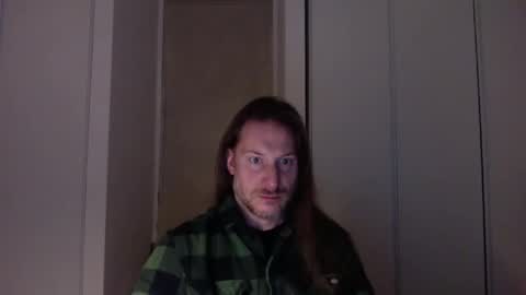 Snapshot of m4rduk81 chatting on 10/29/25, 04:48 m4rduk online show from 10/29/25, 04:48