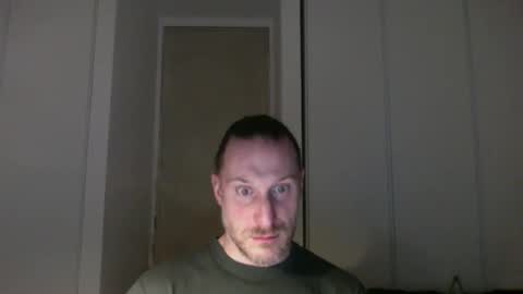 Snapshot of m4rduk81 chatting on 11/26/25, 05:03 m4rduk online show from 11/26/25, 05:03