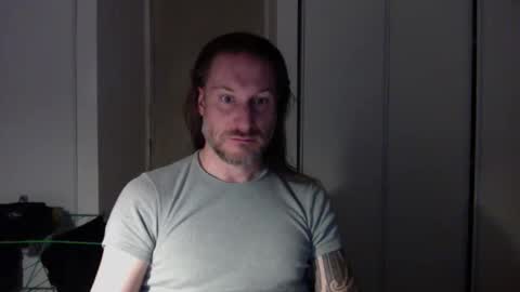 Snapshot of m4rduk81 chatting on 12/15/25, 04:39 m4rduk online show from 12/15/25, 04:39