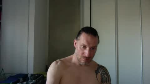 Snapshot of m4rduk81 chatting on 03/19/26, 02:43 m4rduk online show from 03/19/26, 02:43