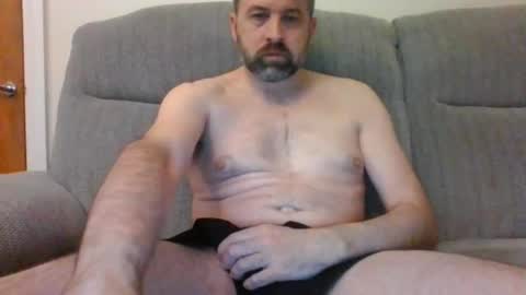 Snapshot of m5572 chatting on 12/03/25, 09:57 Mathew online show from 12/03/25, 09:57