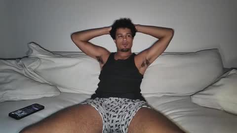 Snapshot of m_d_fl chatting on 02/08/26, 02:48 MD online show from 02/08/26, 02:48