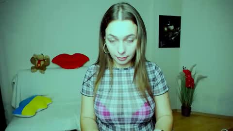 Vikki online show from 11/30/25, 04:22