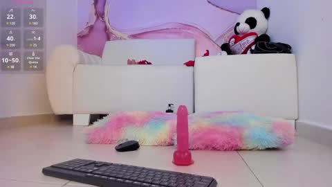 Snapshot of maariangel chatting on 12/15/24, 11:42 Mariangel online show from 12/15/24, 11:42