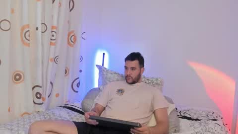 Matt De Luca online show from 12/17/25, 01:44