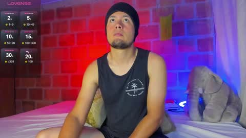 Snapshot of maax_taylor01 chatting on 02/09/25, 12:52 online show from 02/09/25, 12:52