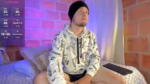 Snapshot of maax_taylor01 chatting on 03/07/25, 09:51 online show from 03/07/25, 09:51