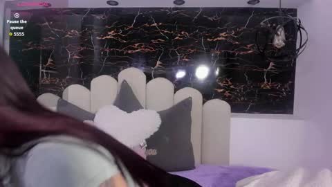 Mazikeen  online show from 11/14/25, 05:06