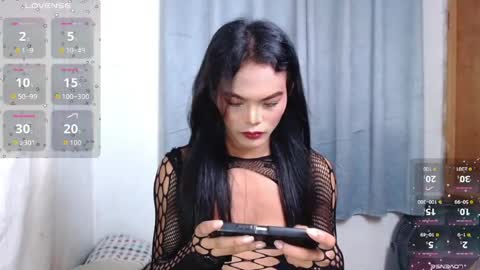 Divina online show from 06/12/26, 04:00