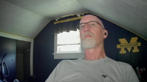Snapshot of mac8181 chatting on 06/14/26, 10:28 mac8181 online show from 06/14/26, 10:28