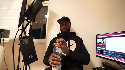 Mac Troy online show from 12/04/24, 03:43